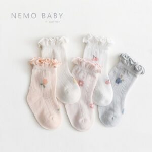 Girls Sweet Flower Cherry Pattern Ultra-thin Mesh Breathable Socks