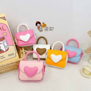Kids Casual Cute Heart Crossbody Bag