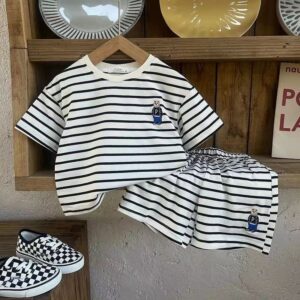 Boys Fashion Casual Stripe Bear Short-Sleeve T-Shirt Loose Shorts Two-Piece Set