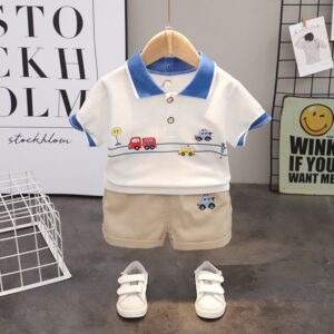 Boys Fashion Lapel Design Car Pattern T-Shirt And Shorts Set