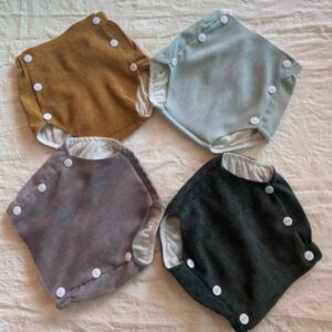 Kids Simple Solid Color Buttons Decor Shorts