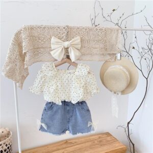 Kids Girls Basic Square Neck Puff Sleeve Ruffle Polka Dot Top And Elastic Waist Denim Shorts Two-piece Set
