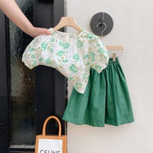 Kids Girls Sweet Embroidered Flower Round Neck Puff Sleeve T-Shirt And Elastic Skirt Set