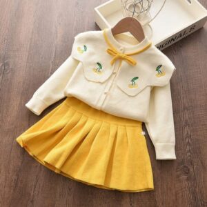 Knitting Ruffled Collar Tops And Pure Color Pleated Skirt Set
