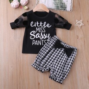 Girls Basic Round Neck Mesh Short Sleeve Letter Pattern T-Shirt And Plaid Bow Shorts Set