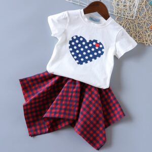 Girls Fashion Heart Pattern T-Shirt And Plaid Skirt