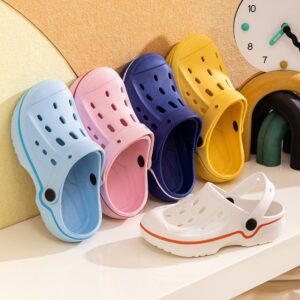 Children's Fashion Casual Solid Color Slippers Hole Shoes